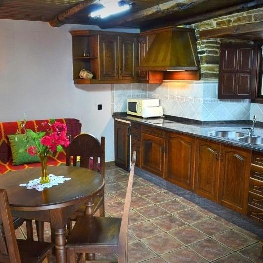 Casa Freixe Apartamentos Rurales Santa Eulalia de Oscos Luaran gambar