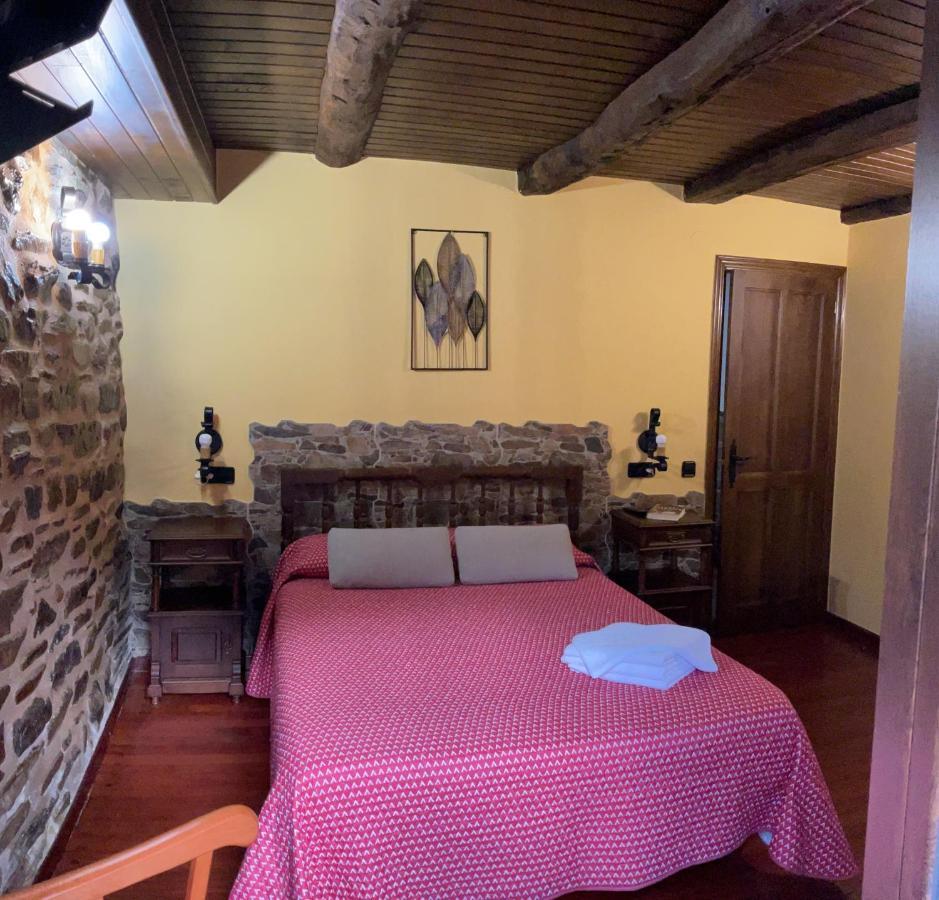 Casa Freixe Apartamentos Rurales Santa Eulalia de Oscos Luaran gambar