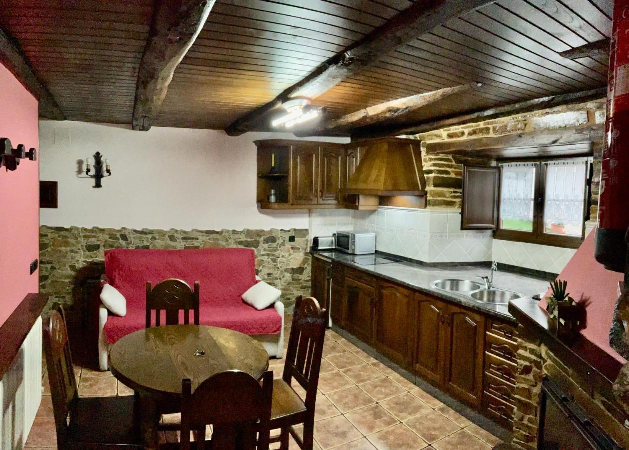 Casa Freixe Apartamentos Rurales Santa Eulalia de Oscos Luaran gambar
